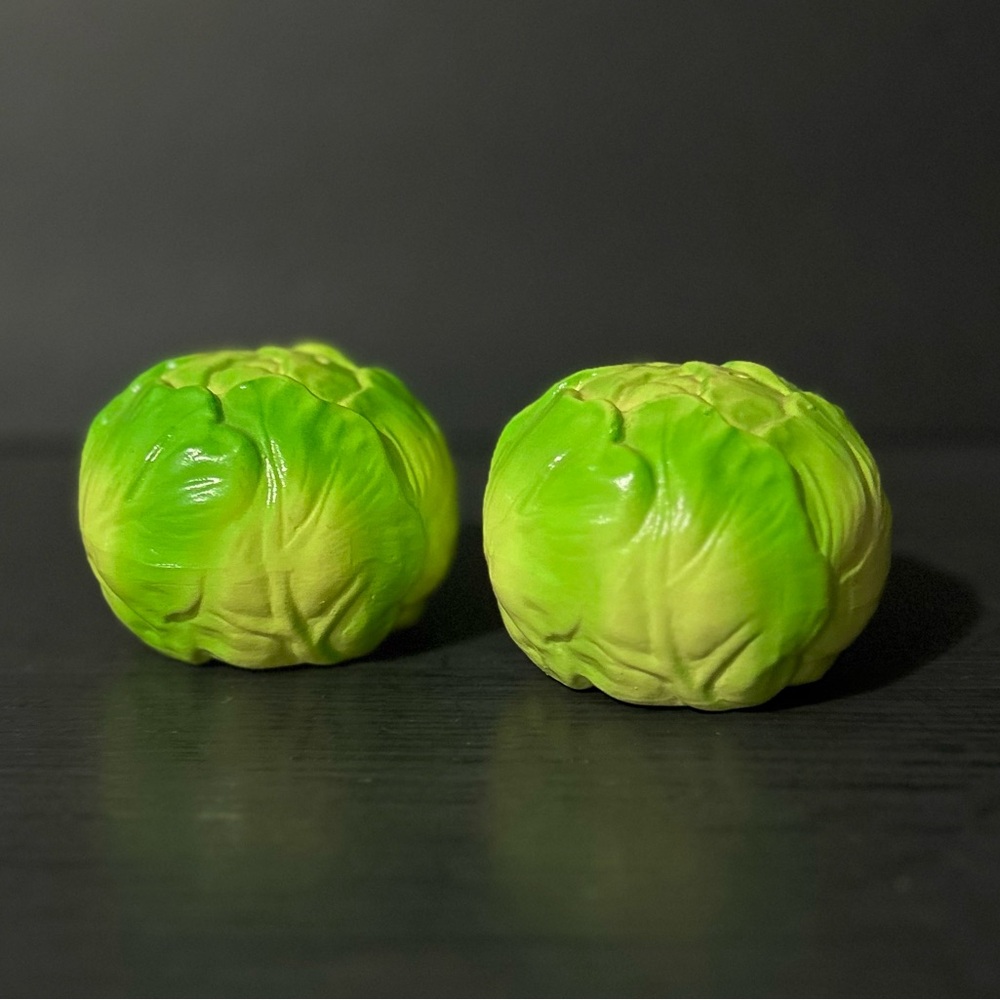 Vintage 1978 Enesco Boho Cabbage Salt & Pepper Shakers, Made in Japan